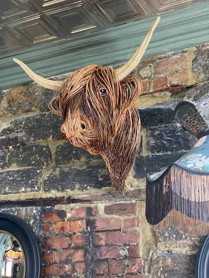 Kuh Wandskulptur – Moderne Wanddeko & Metallkunst