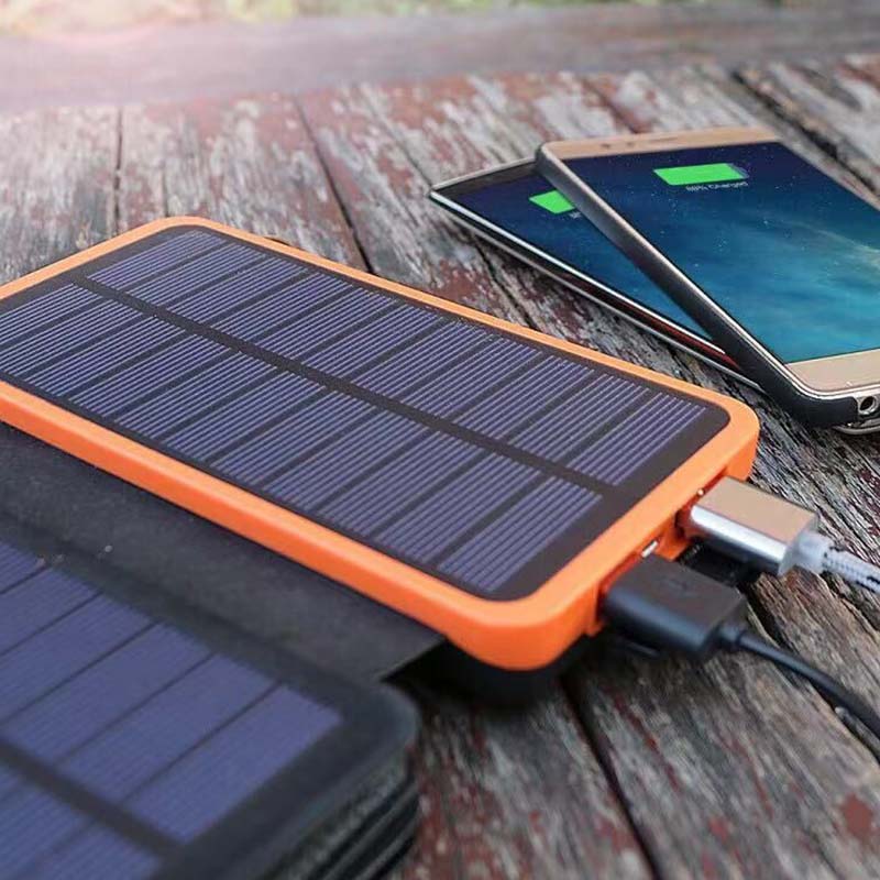 Solar-Powerbank – 4 Panels 3 USB-Ausgänge & Outdoor Aufladung